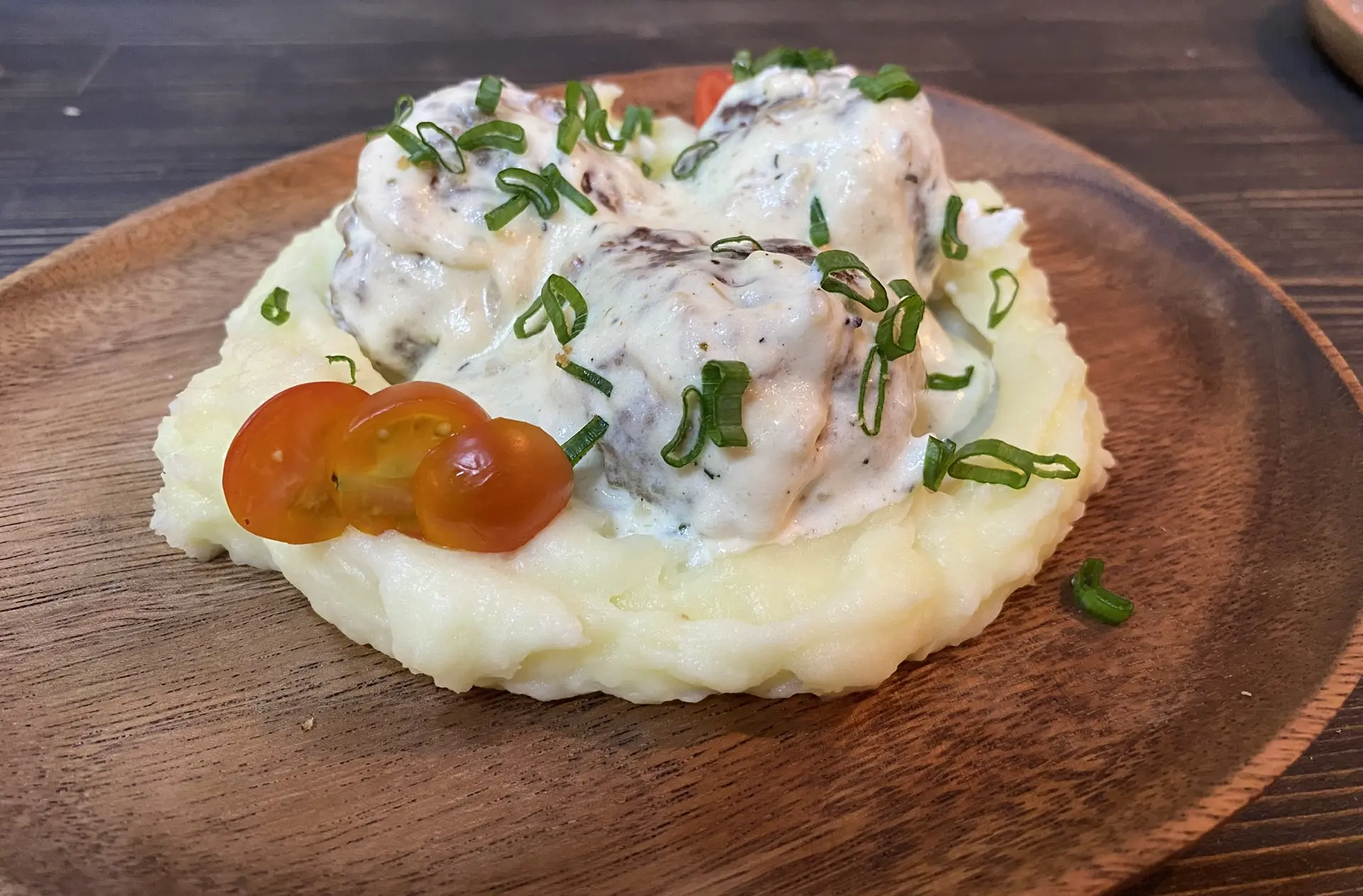 Митболы в сливочном соусе